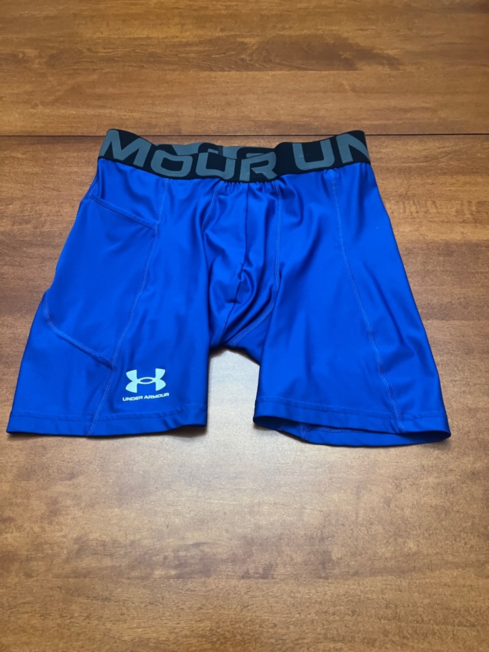 Bundle Under Armour compression shorts. - Picture 5 of 6